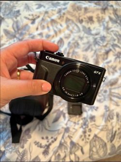 Canon G7X Mark II