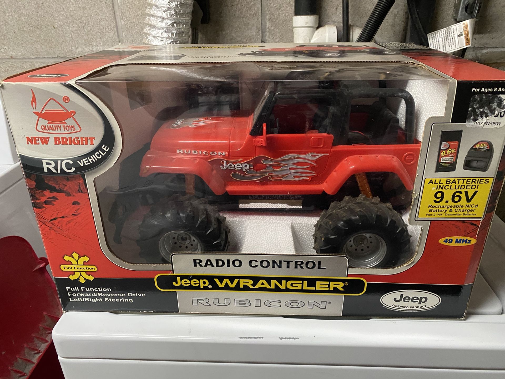 2005 New Bright R/C Jeep