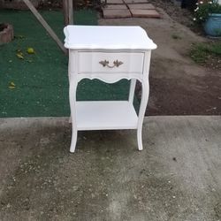 One Nightstand SideTable Solid Wood Measurements On Picture PICKUP ONLY 