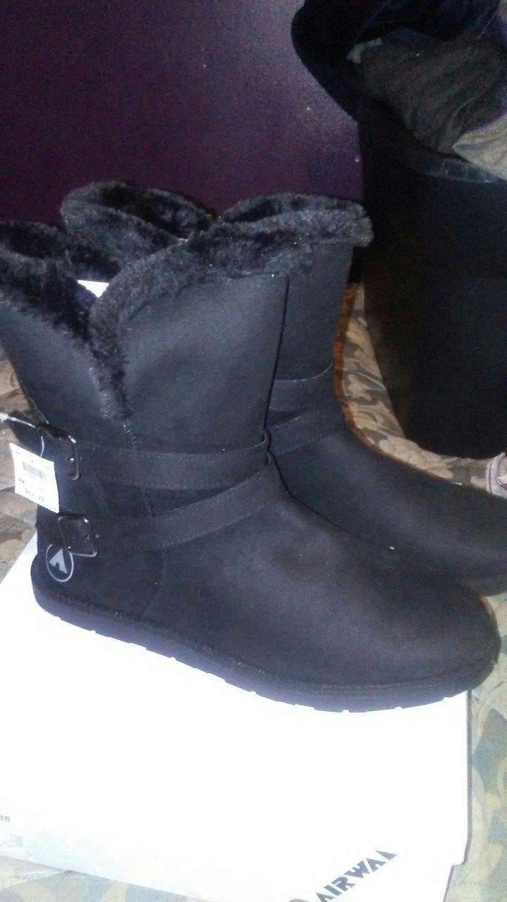 Brand new Airwalk boots