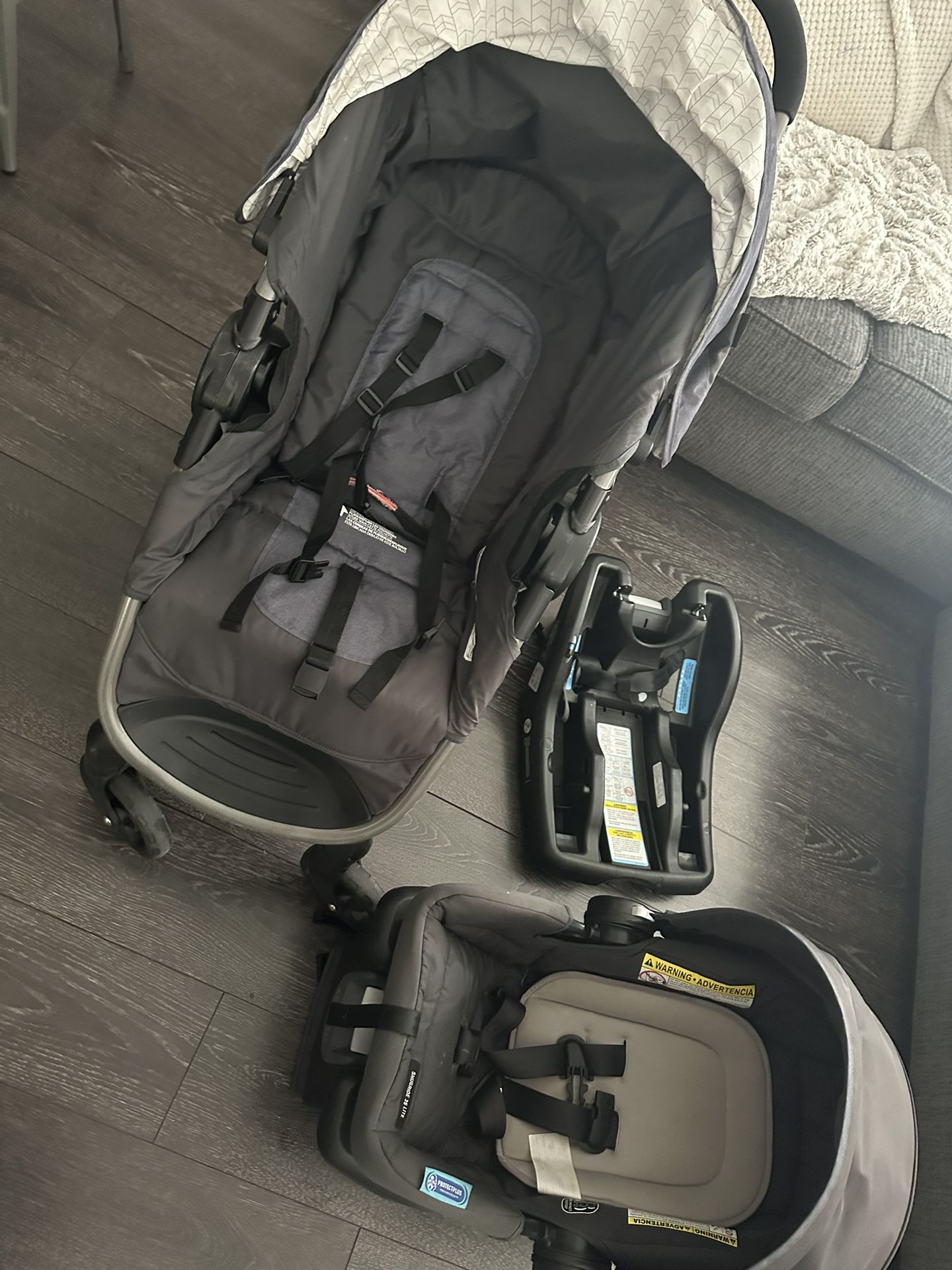 Graco Car Seat And Stroller