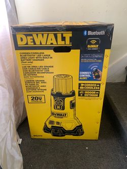 DeWalt area light