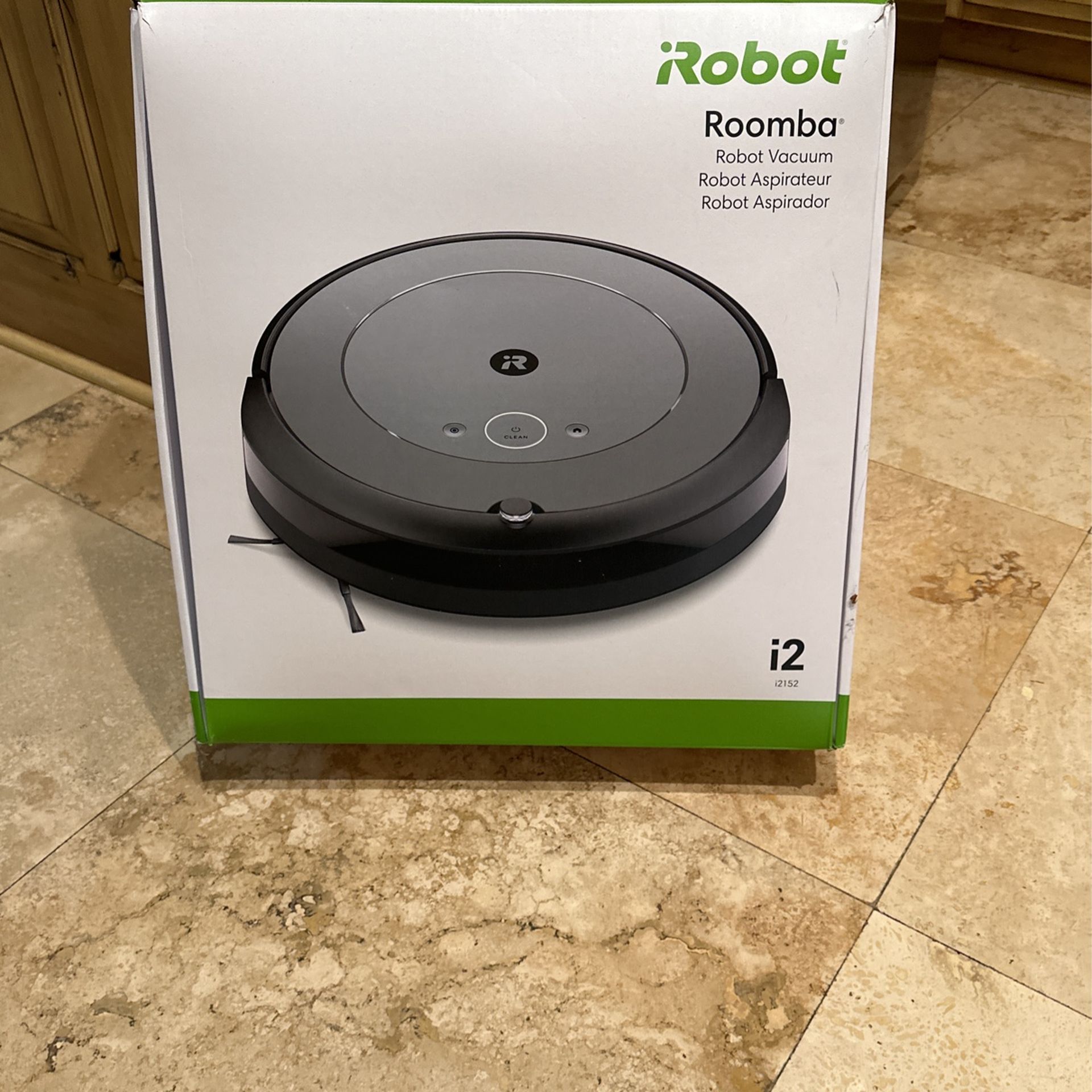 IRobot Roomba 2152 WiFi Connected Robot Vacuum 