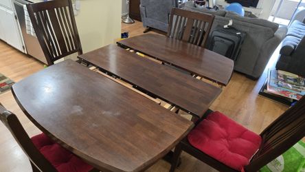 Solid wood Table 4 chairs