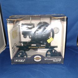 Ertl Mc Cormick - Deering Model "M"