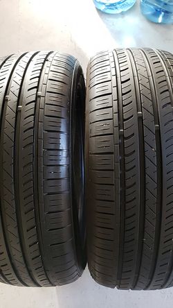 Land sport in great condition 2 tires 215 55 17 80%. Tread
