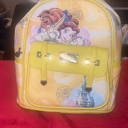 belle back pack