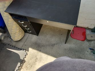 FREE Desk and Carpet