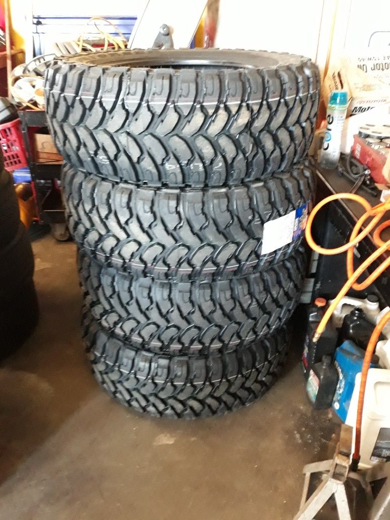$1100 Comforser M/T (BRAND NEW SETS) 35/12.50/20s & 18s
