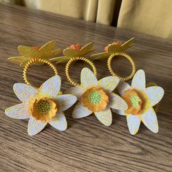 Cute flower napkin holder’s