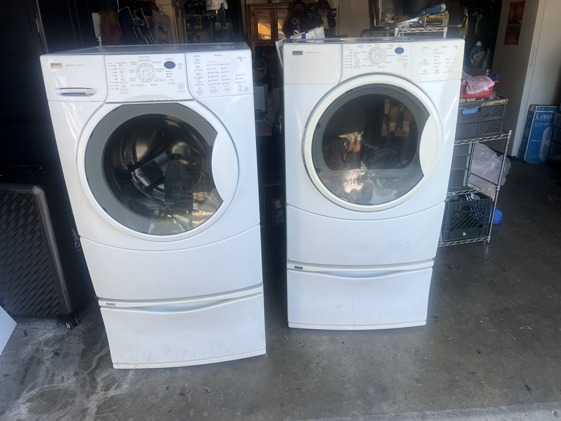 Kenmore Washer & Dryer Set W/ Pedestal