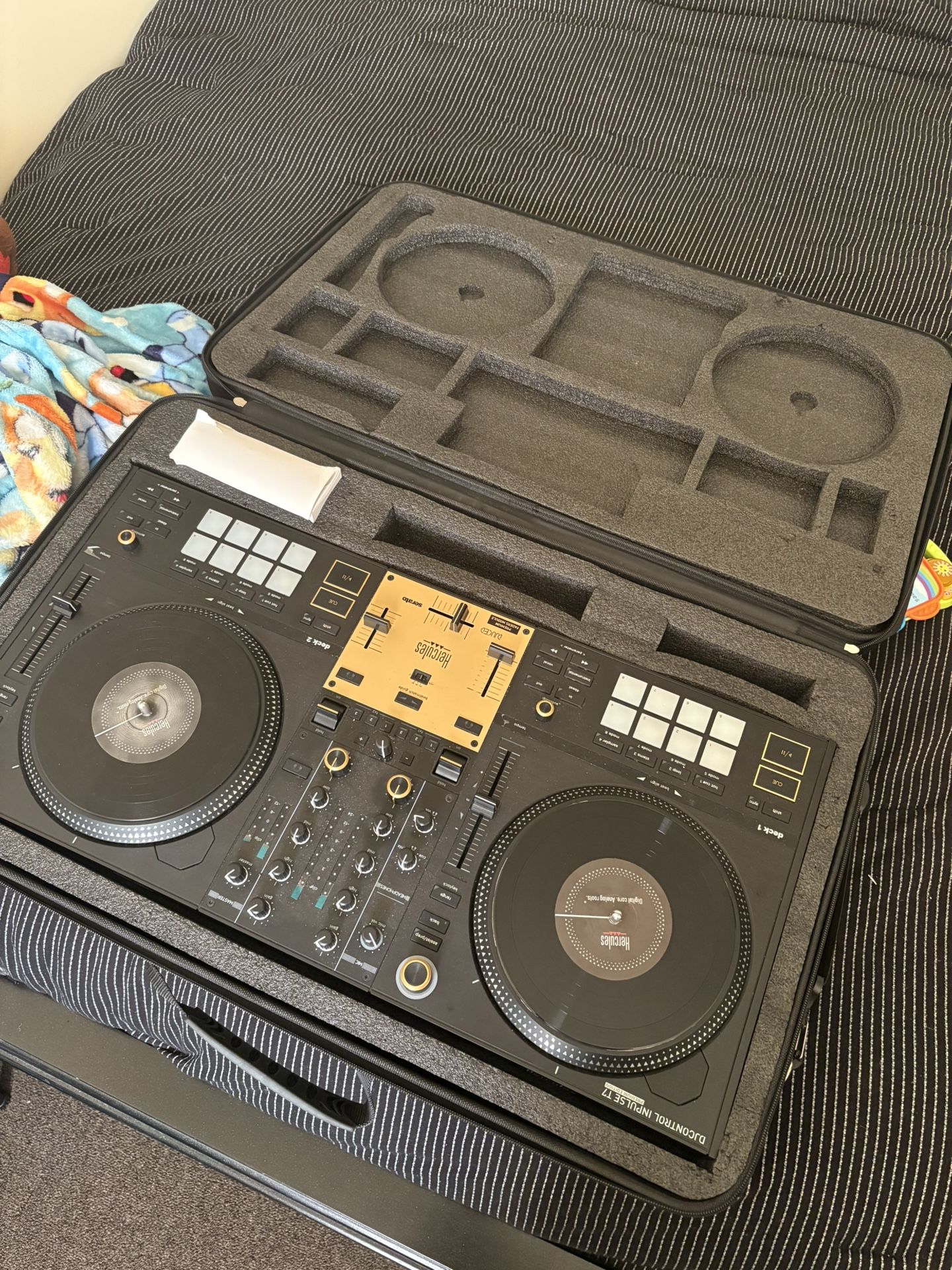 Hercules DJ Inpulse T7