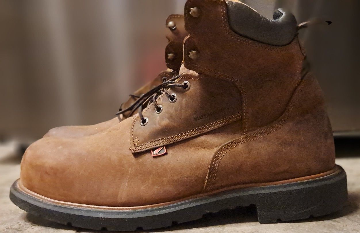 Red Wings steel toe boots 4215 size 14