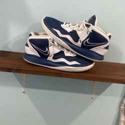 Kyrie 9 1/2 Shoes