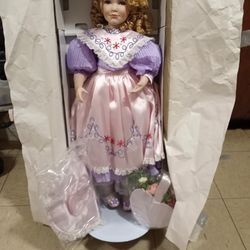 1995 Vintage Doll By W. Doug '3."5 Inches Tall