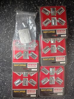 New Toyota genuine parts wheel locks mod (contact info removed) $10-15