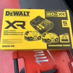 Dewalt Battery Starter Pack