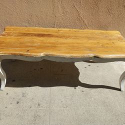 SOLID WOOD SHABBY CHIC COFFEE TABLE