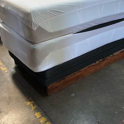 2 Twinxl Electric Bed With Mattresses 