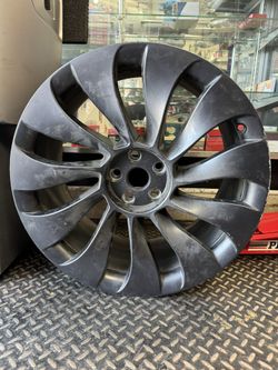 Tesla Model y Rim 21x10.5