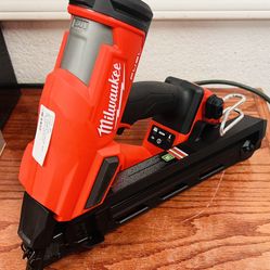 Milwaukee Nail Gun 