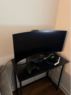 LG ULTRA WIDE CURVED MONITOR 34”