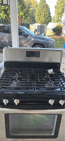 Stainless Steel Gas Range with 4 Burners