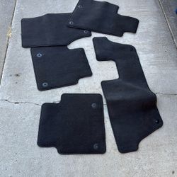 Jeep Grand Cherokee L Carpet Floor Mats – OEM