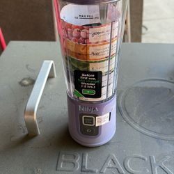 Ninja personal drink, mixer rechargeable