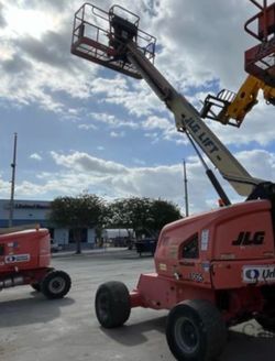 Boom Lift 40’ Telescopic