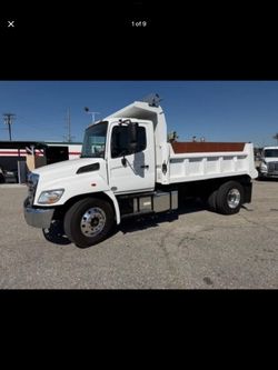 2015 Hino dump truck
