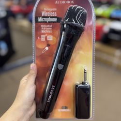 Rechargeable Wireless Microphone