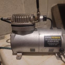 Central Pneumatic mini air compressor
