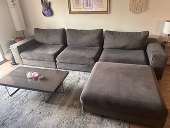 Couch (sectional)