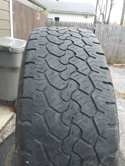 BFGOOODRICH. LT. 245/75/17S