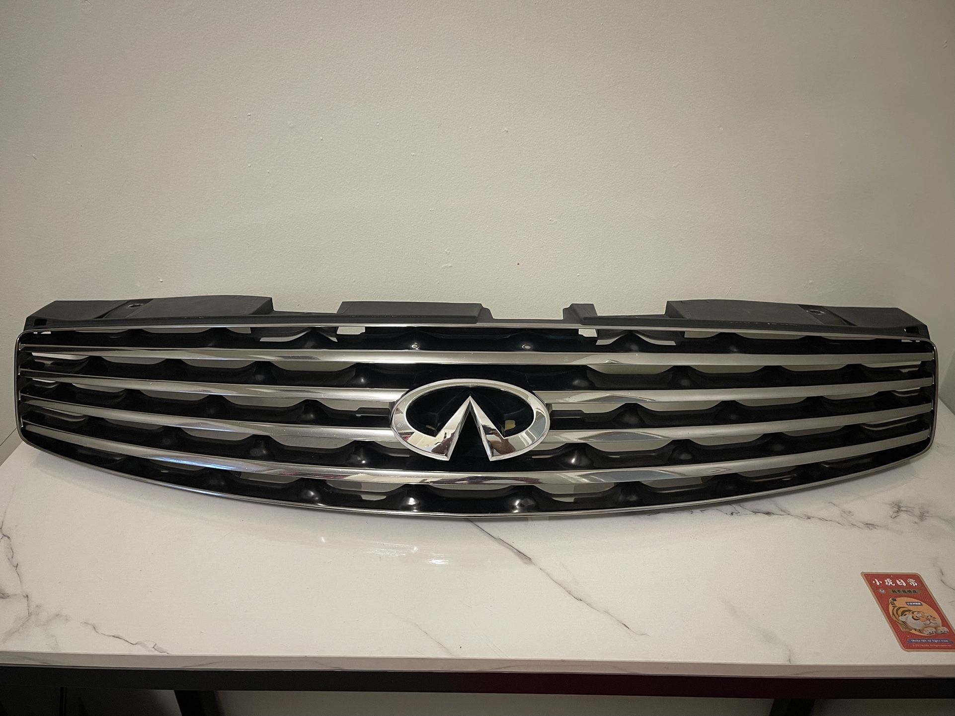 03-07 G35 Coupe OEM Grill