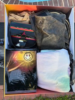 Title: J Balvin Limited Edition Collector Box Set