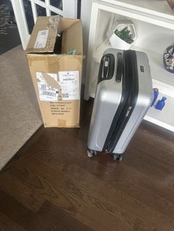 Suitcase Brand New Size 22 For Sale 