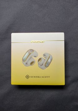 Kendra Scott Ultra Open Earbuds - Gold Filigree