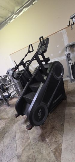 Stairmaster 10G with newer LCD touchscreen cardio gym equipment exercise fitness machine