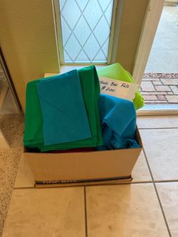 Box of felt