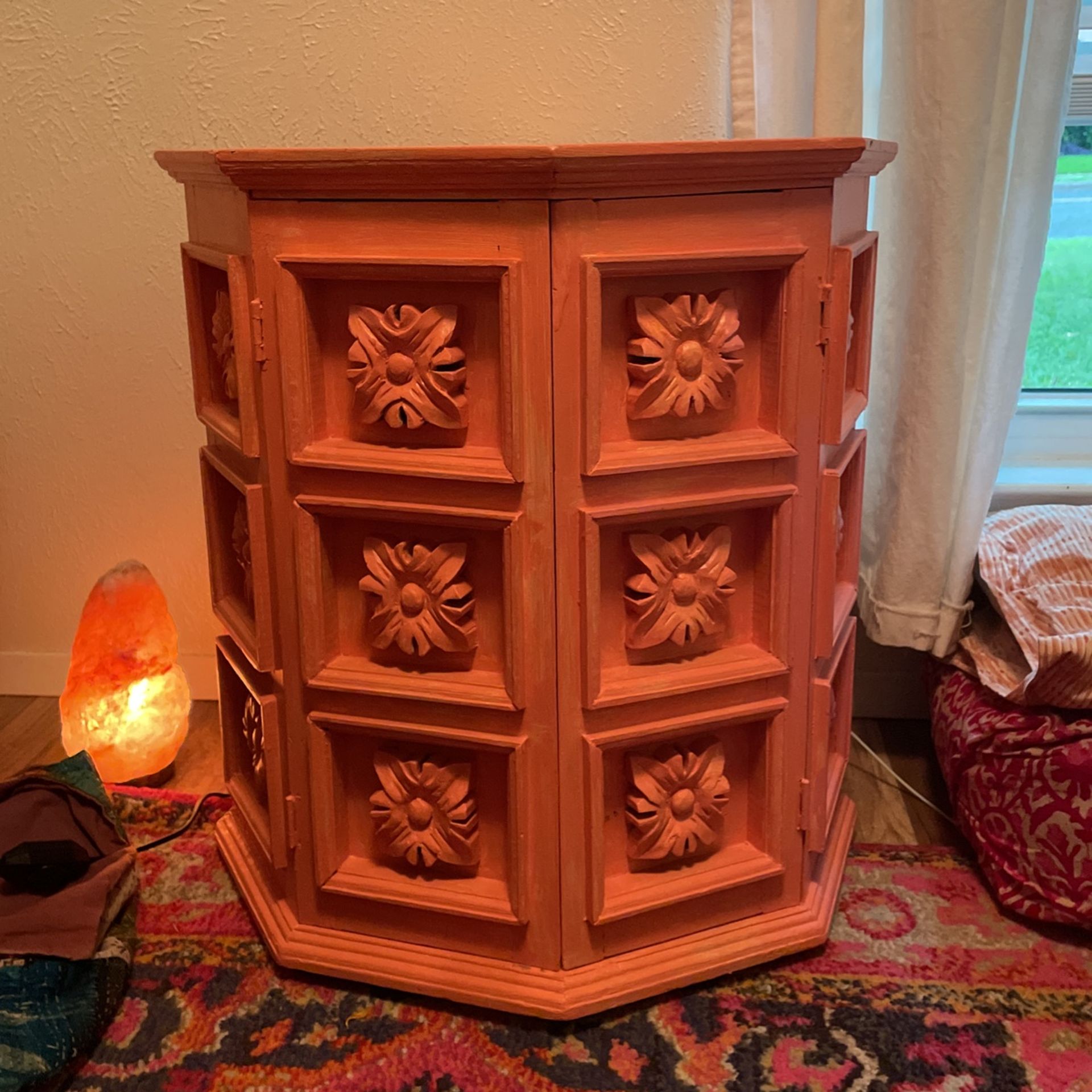 Awesome, Carved, Octogonal Side Table