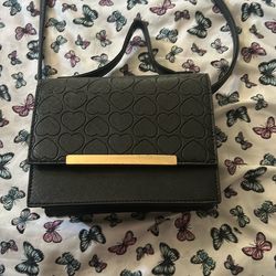 Black heart purse