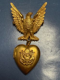 Authentic WWII US Military Sweetheart Locket