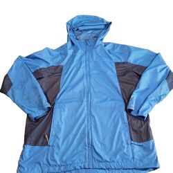 Men’s white sierra rain jacket #Hikingwear