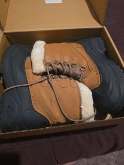 Itasca woman cedar || size 8