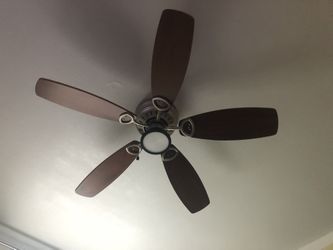 52” Ceiling fan with light