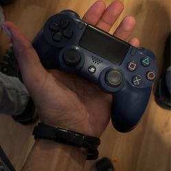 PS4 Controller 