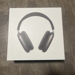 Apple AirPod Maxs 
