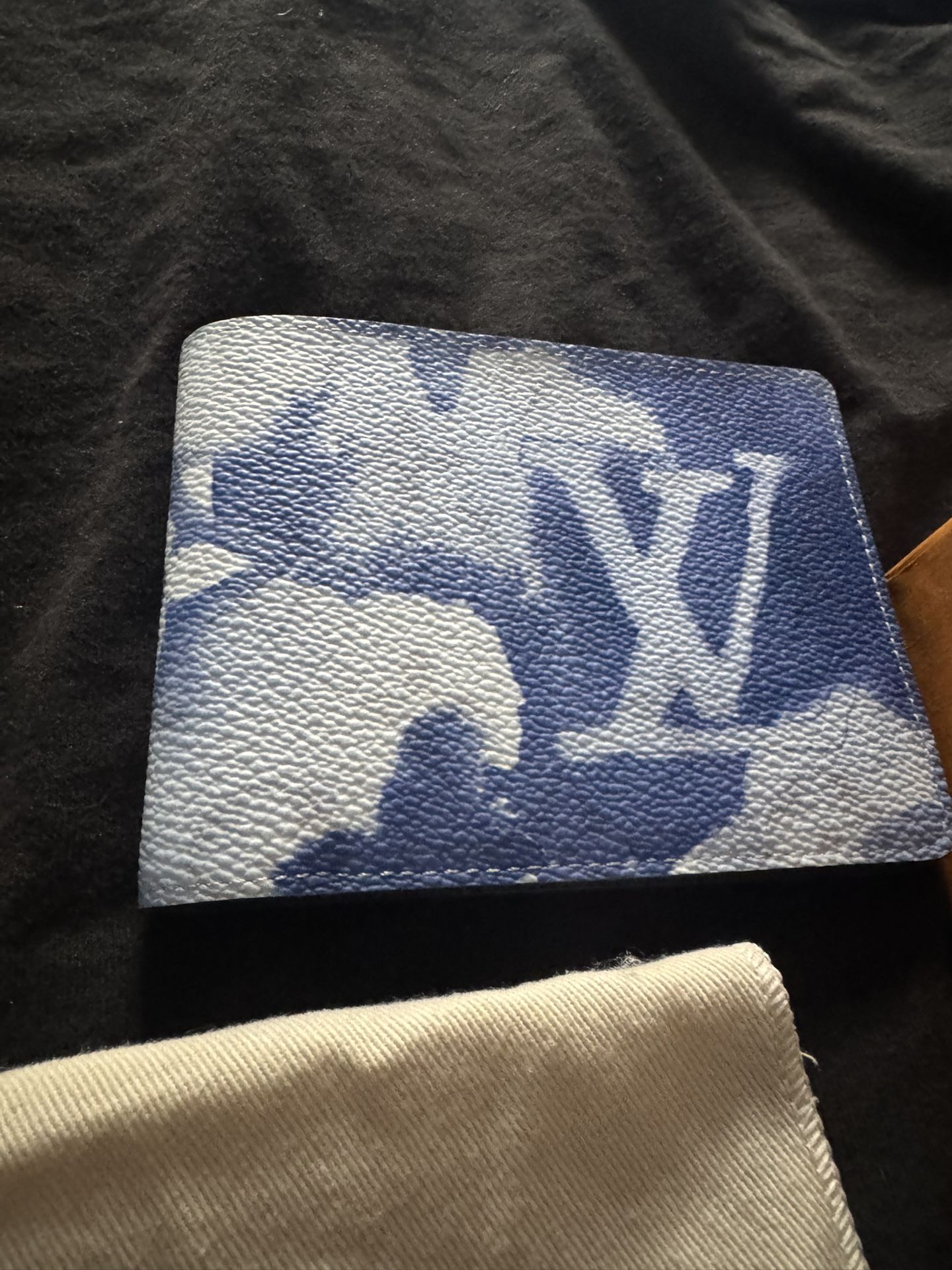 Limited Edition Louis Vuitton Walltet